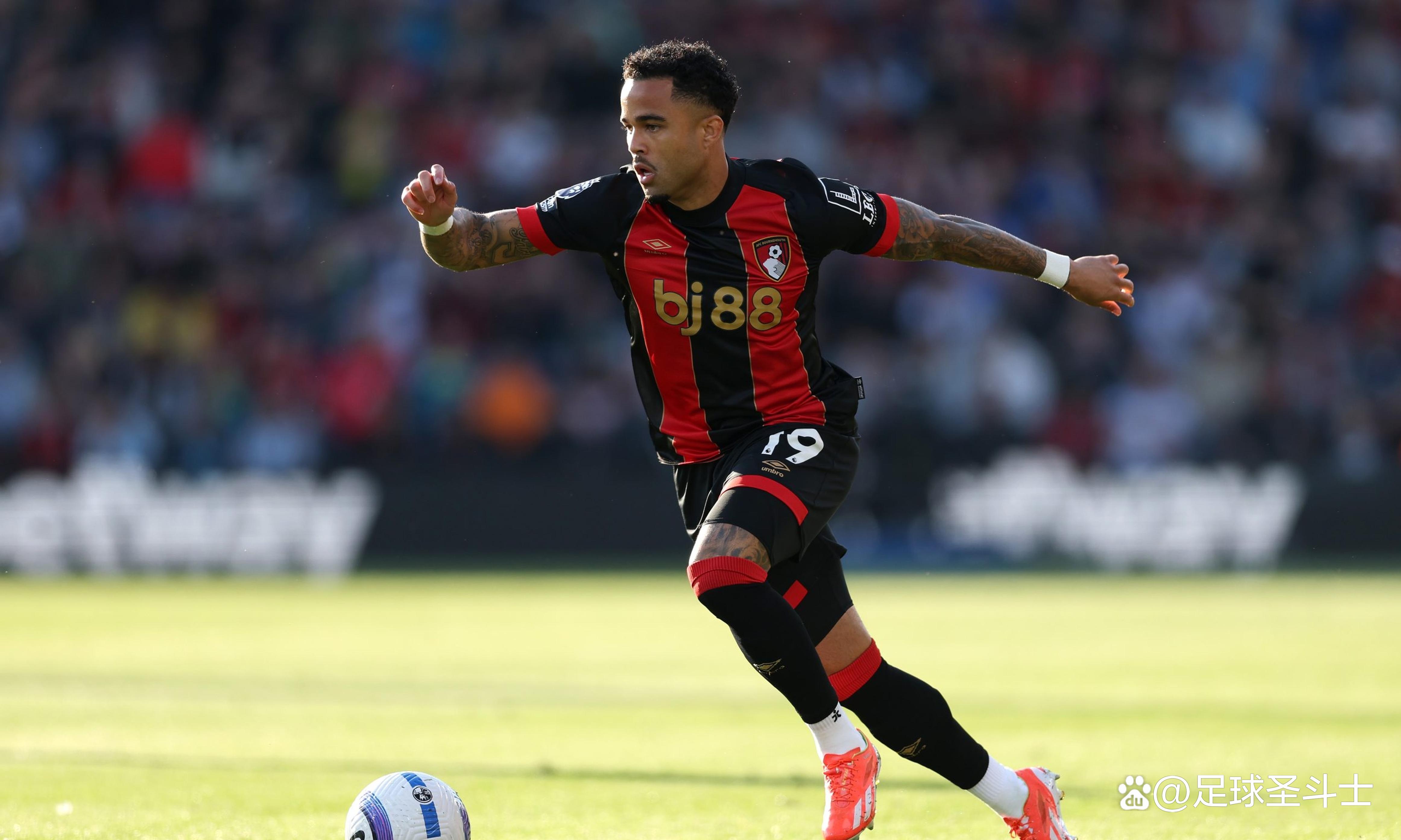 包含勒沃库森强势美国，罗德里戈高光表现的词条