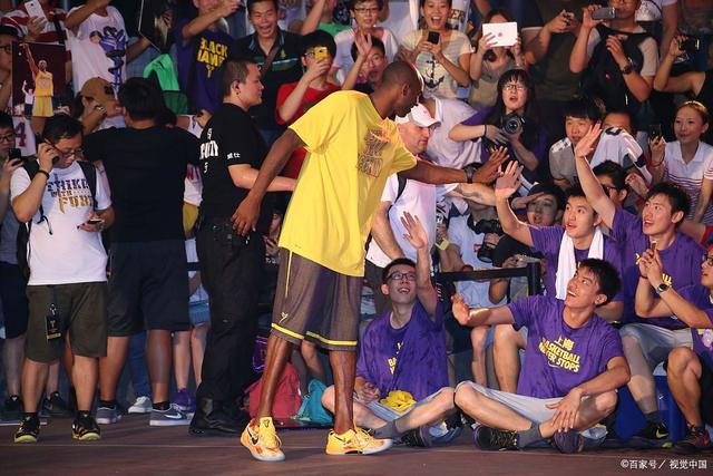 NBA2K传奇谢幕,球迷泪洒赛场 NBA2K传奇谢幕,球迷泪洒赛场