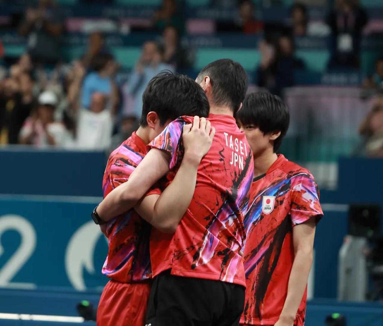 日本队横扫韩国队,李梓嘉点燃赛场 日本队横扫韩国队,李梓嘉点燃赛场