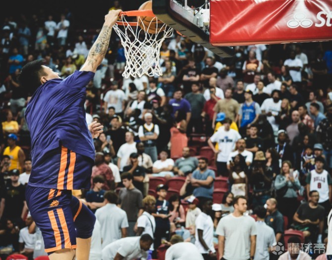 快船鏖战湖人,张镇麟扛起全队 快船鏖战湖人,张镇麟扛起全队