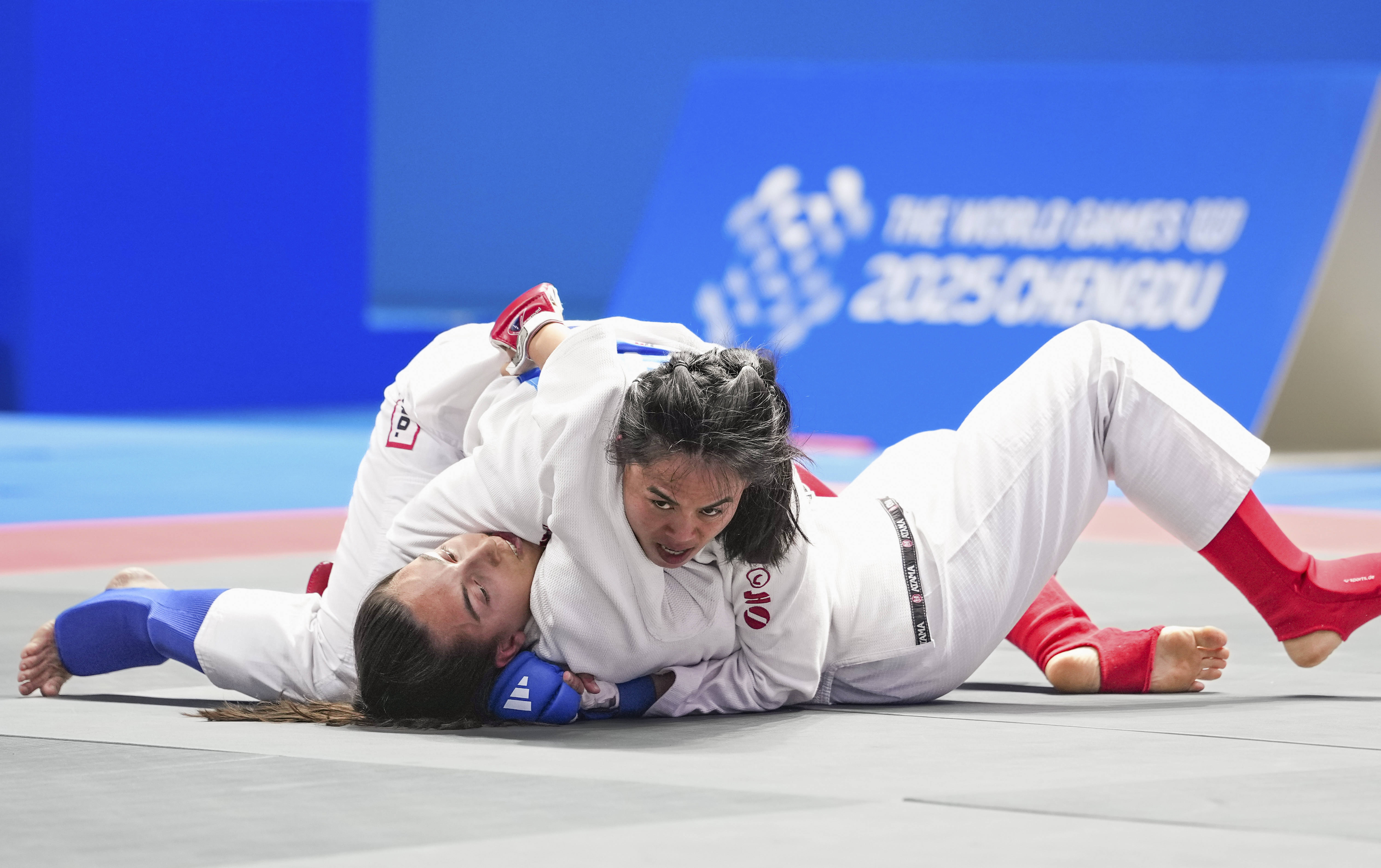 俄罗斯柔道选手搏杀夺金，震惊全场