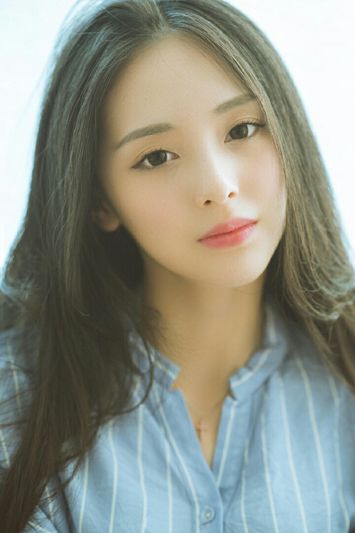 红箭啸伯尔尼,当范戴克披上绿衫,一场不可能的胜利如何改写足球叙事