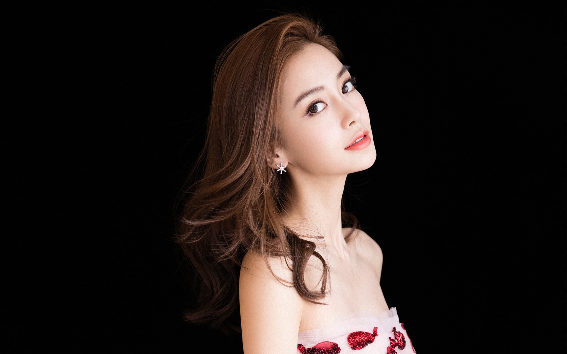 欧冠的冰与火,塞维利亚收割曼城之夜,贝林厄姆里程碑时刻诞生