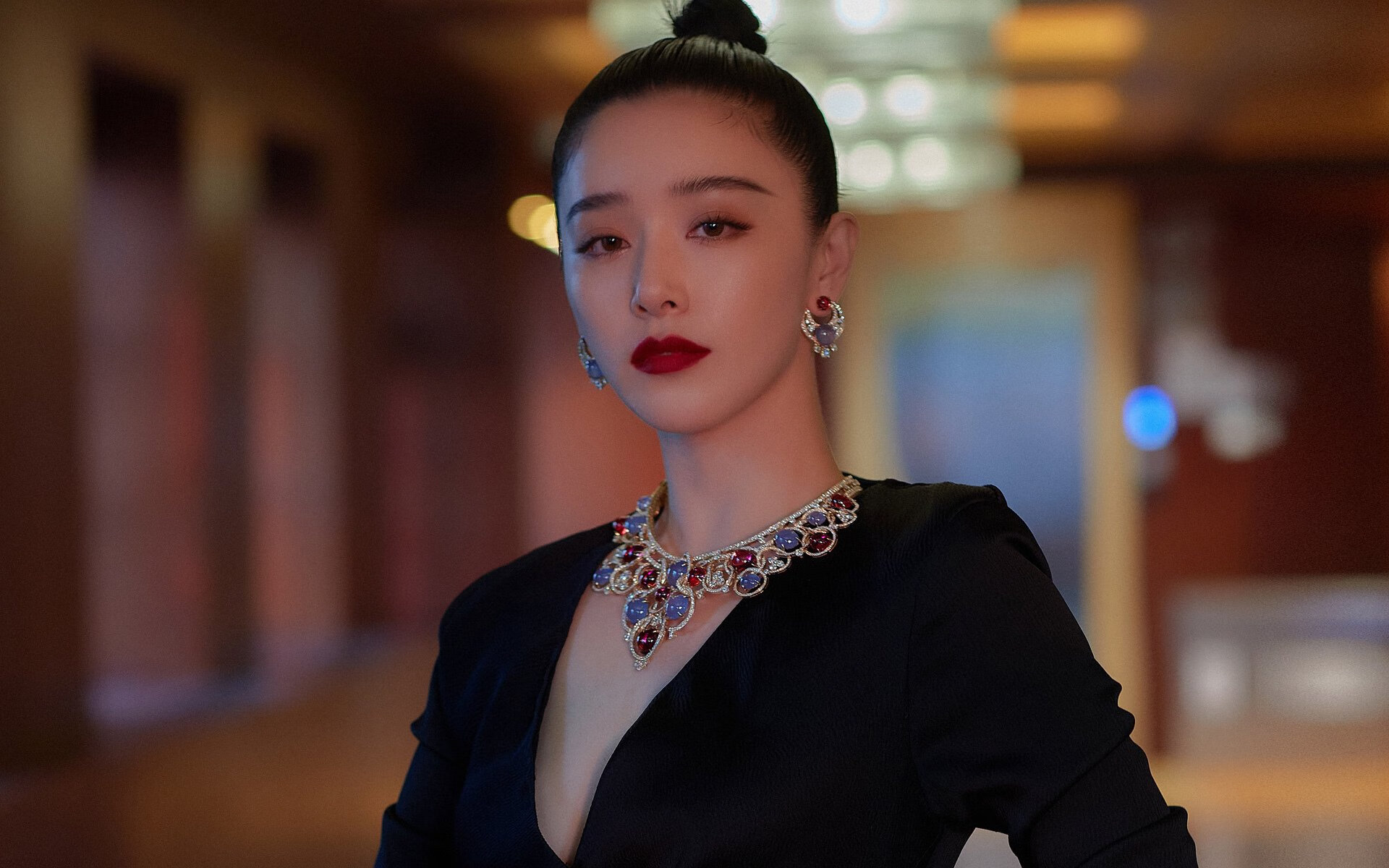 美加墨世界杯焦点战，活塞篮球火力席卷，新疆队难挡攻势